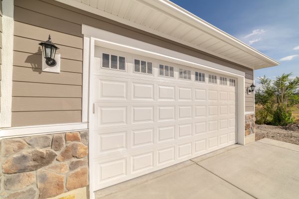 Cost of Garage Siding Repair in Yuba City